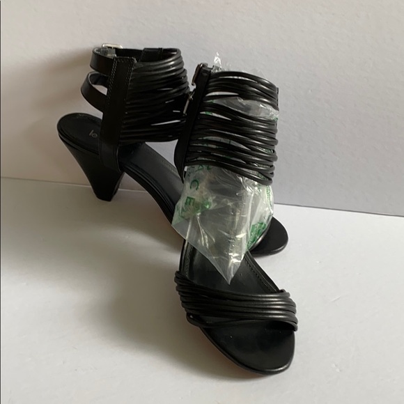 🍒 LE CHATEAU Black Heels !!! - Picture 2 of 8